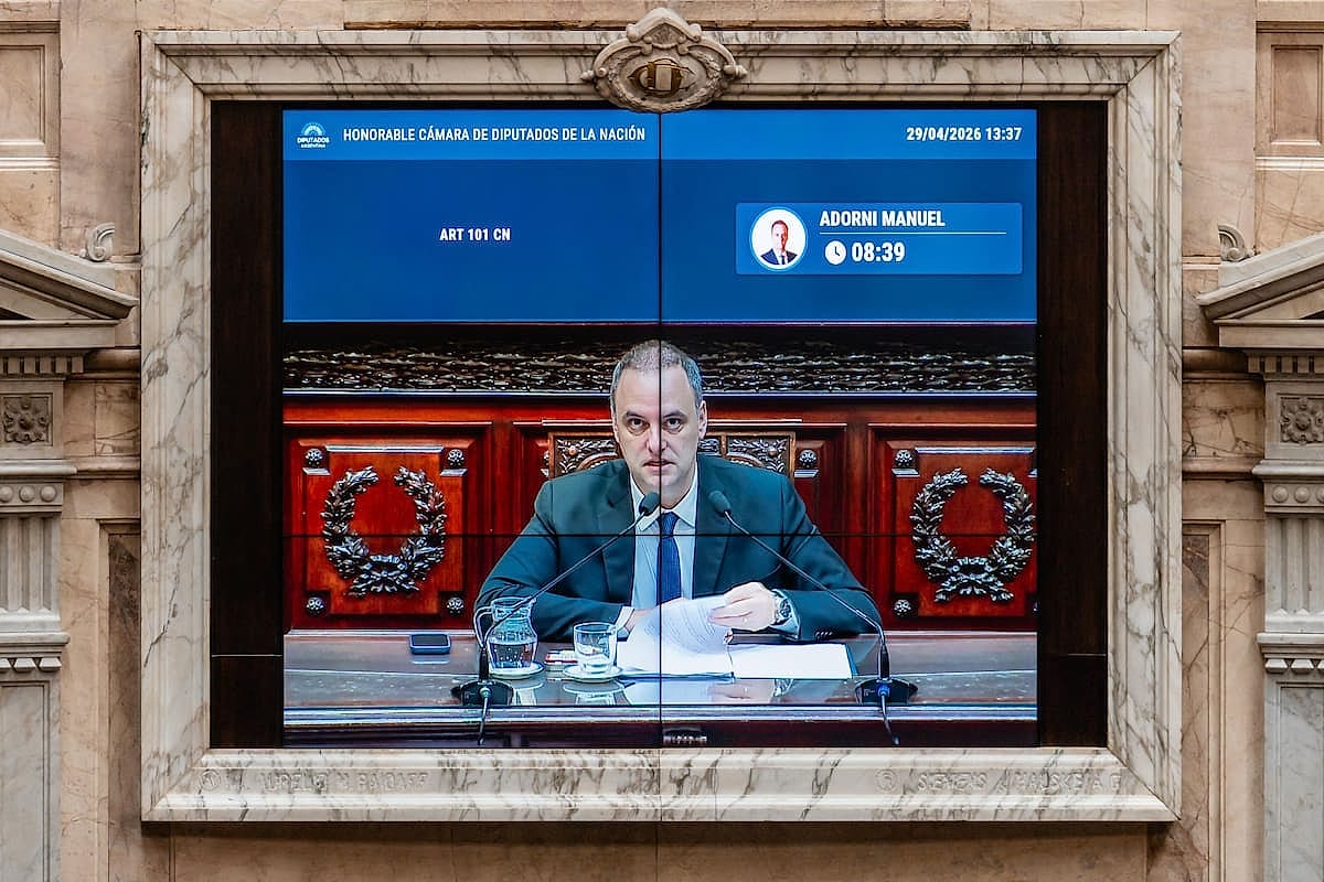 Adorni, un escándalo en cascada que complica al oficialismo