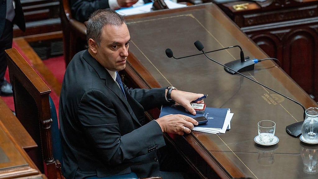 La oposición acelera para interpelar al jefe de Gabinete tras el informe de Adorni