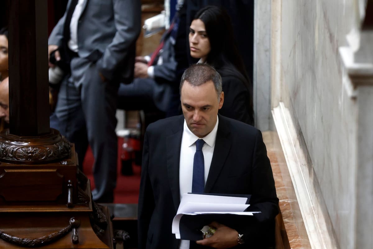 Se debilita el escudo de Adorni: aliados del Gobierno evalúan activar su interpelación en el Congreso - LA NACION