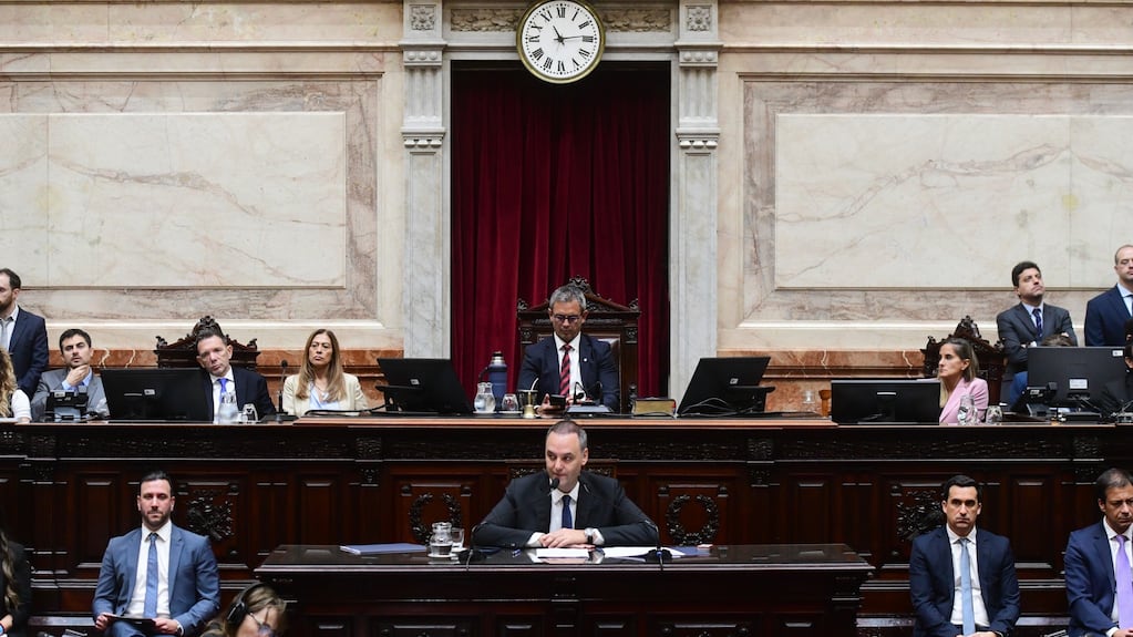 Manuel Adorni anunció que irá el 2 de julio al Senado para brindar su informe de gestión | TN
